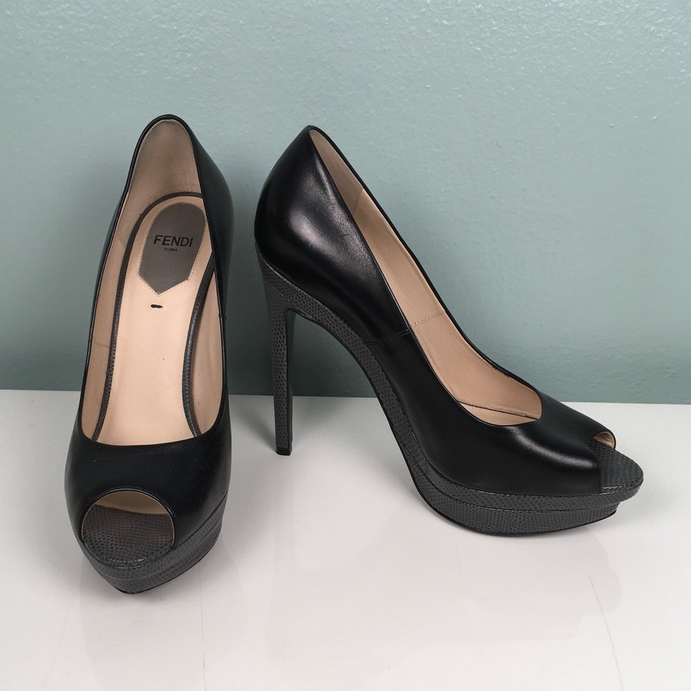 Fendi Roma Black Leather Peep Toe Platform Stiletto Pumps Heel 37.5 EUR 7 US